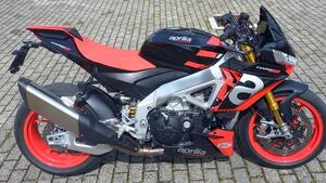 Aprilia Tuono V4 Factory (2021 - 24) 