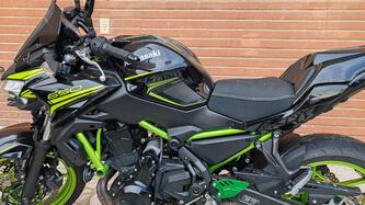 Kawasaki Z 650 (2021 - 24) usata