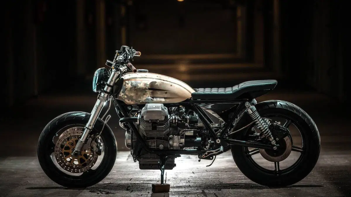Moto Guzzi   (2)