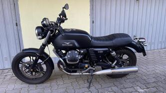 Moto Guzzi V7 Stone (2012 - 15) usata