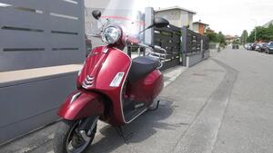 Vespa GTS 300 Hpe (2019) 