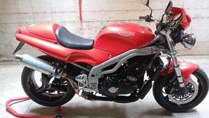 Triumph Speed Triple 955 (1998 - 01) 
