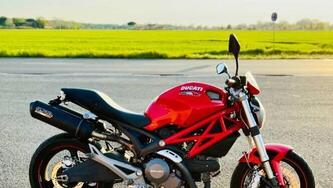 Ducati Monster 696 Plus (2007 - 14) usata