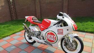 Suzuki RGV 250 (1989 - 97) usata