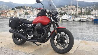Moto Guzzi V7 Stone Special Edition (2022 - 25) usata