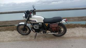 Moto Guzzi V7 Classic (2008 - 12) usata