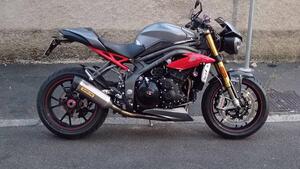 Triumph Speed Triple 1050 R ABS (2016 - 17) 
