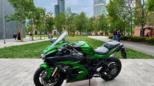 Kawasaki Ninja H2 SX Performance (2019 - 20) 