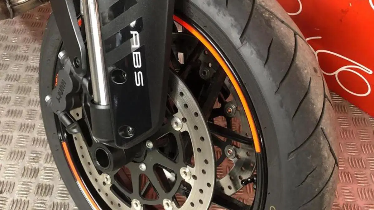 CFMOTO 800NK Advanced (2023 - 26)  (6)