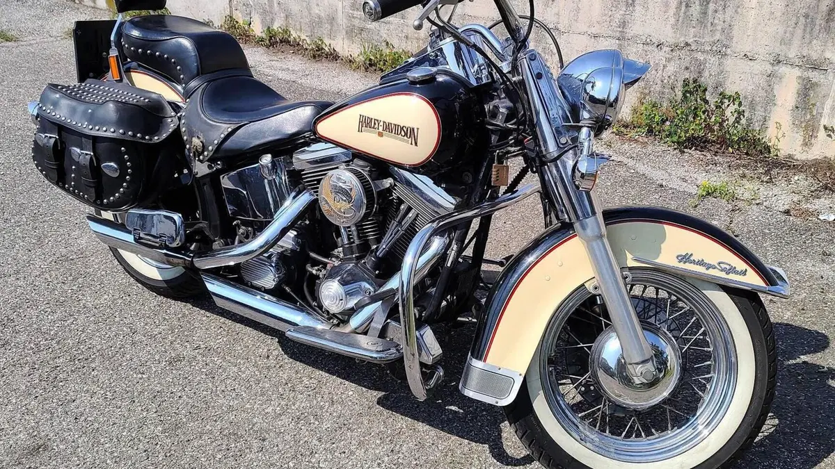 Harley-Davidson 1340 Heritage Classic (1984 - 98) - FLSTC 