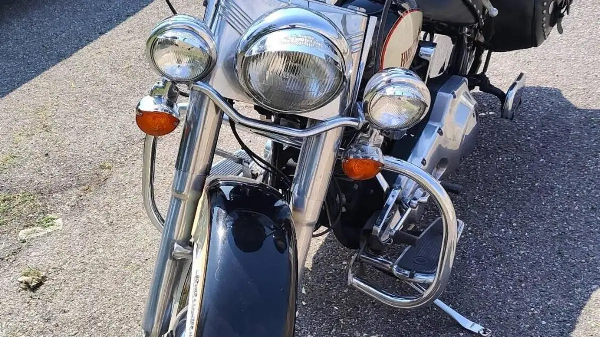 Harley-Davidson 1340 Heritage Classic (1984 - 98) - FLSTC  (2)