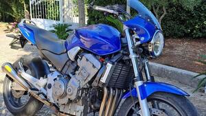 Honda Hornet 900 