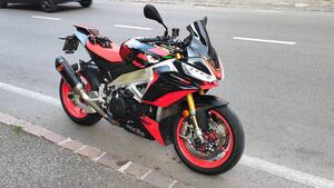 Aprilia Tuono V4 Factory (2021 - 24) 