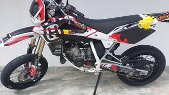 Husqvarna SM 125 (2009) usata