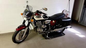 Triumph Thunderbird 900 (2002)