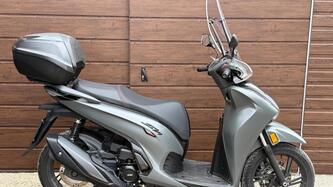 Honda SH 350i Sport (2025) usata