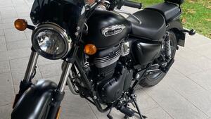 Royal Enfield Meteor 350 Stellar (2021 - 25) 