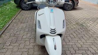 Vespa GTS 300 Super Hpe (2021 - 22) usata