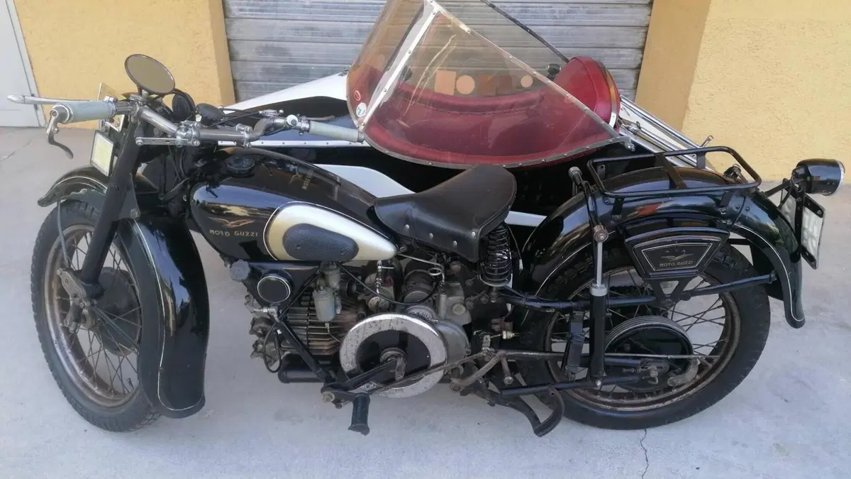 Moto Guzzi   (2)