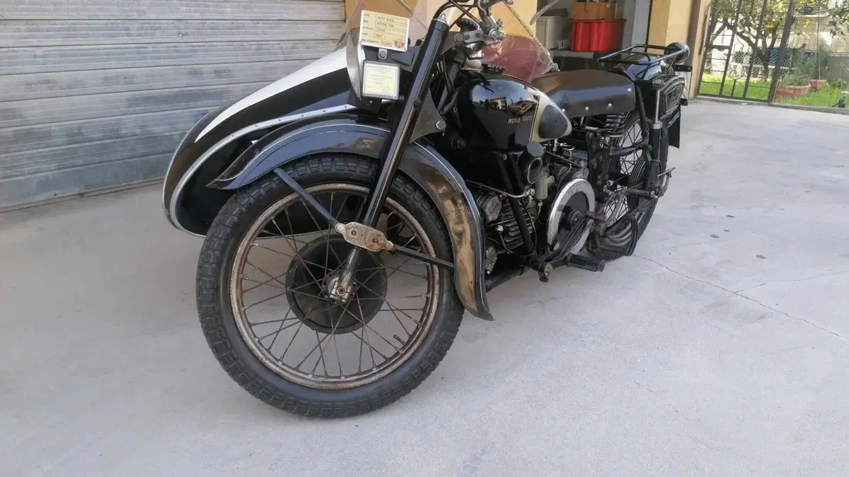 Moto Guzzi   (3)
