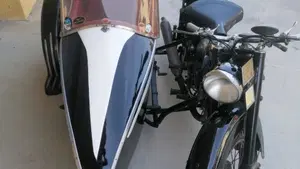 Moto Guzzi   (9)