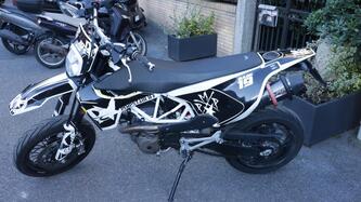 Husqvarna 701 Supermoto (2017 - 19)