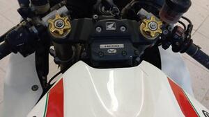 Honda CBR 1000 RR Fireblade (2004 - 05) 