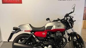 Moto Guzzi V7 Stone Corsa (2023 - 25) 