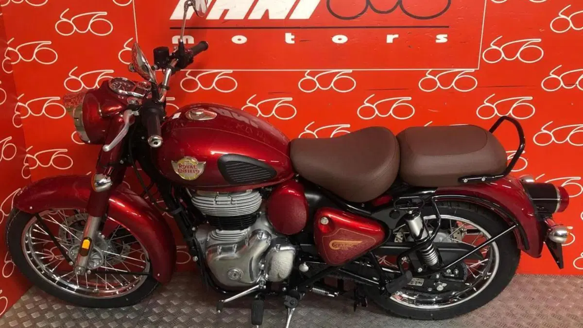 Royal Enfield Classic 350 (2021 - 26)  (3)