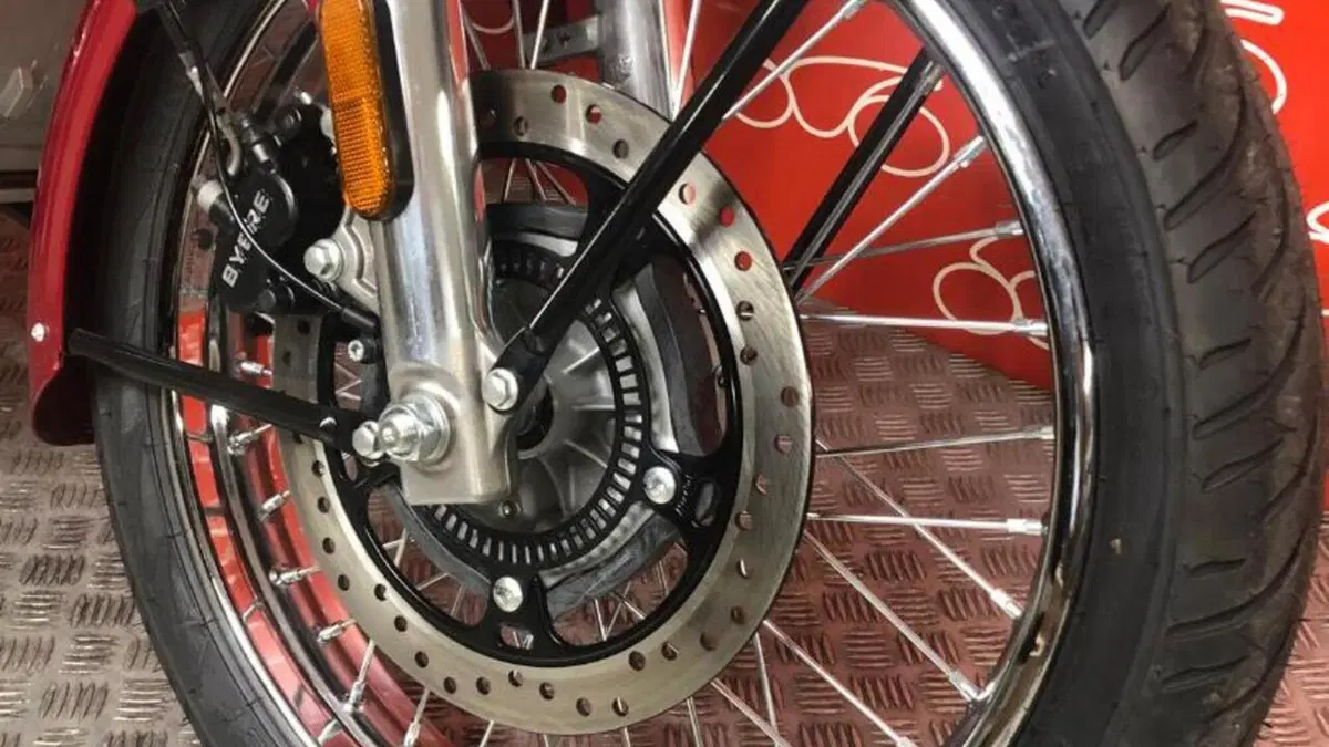 Royal Enfield Classic 350 (2021 - 26)  (6)