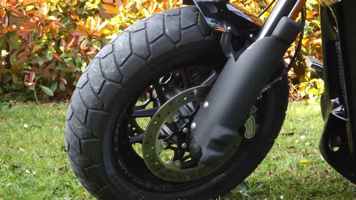 Harley-Davidson 107 Fat Bob (2017 - 20) - FXFB  (5)