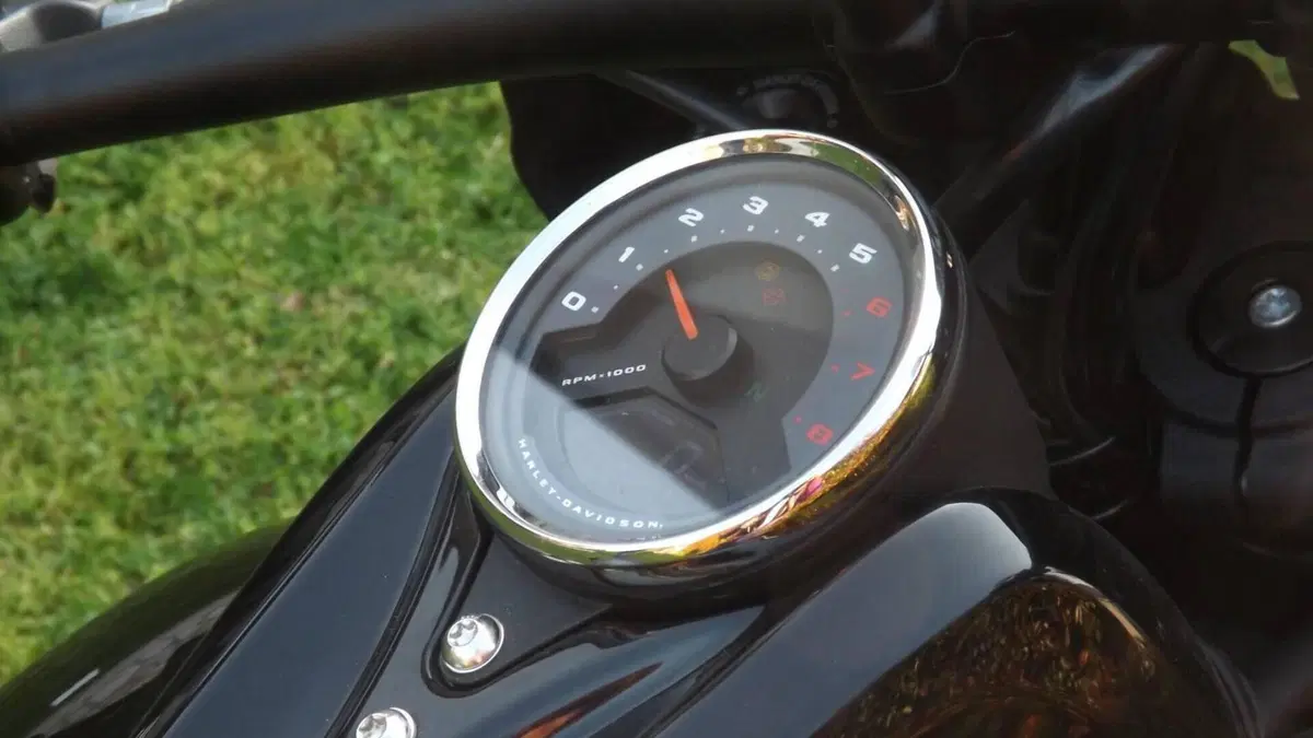 Harley-Davidson 107 Fat Bob (2017 - 20) - FXFB  (18)