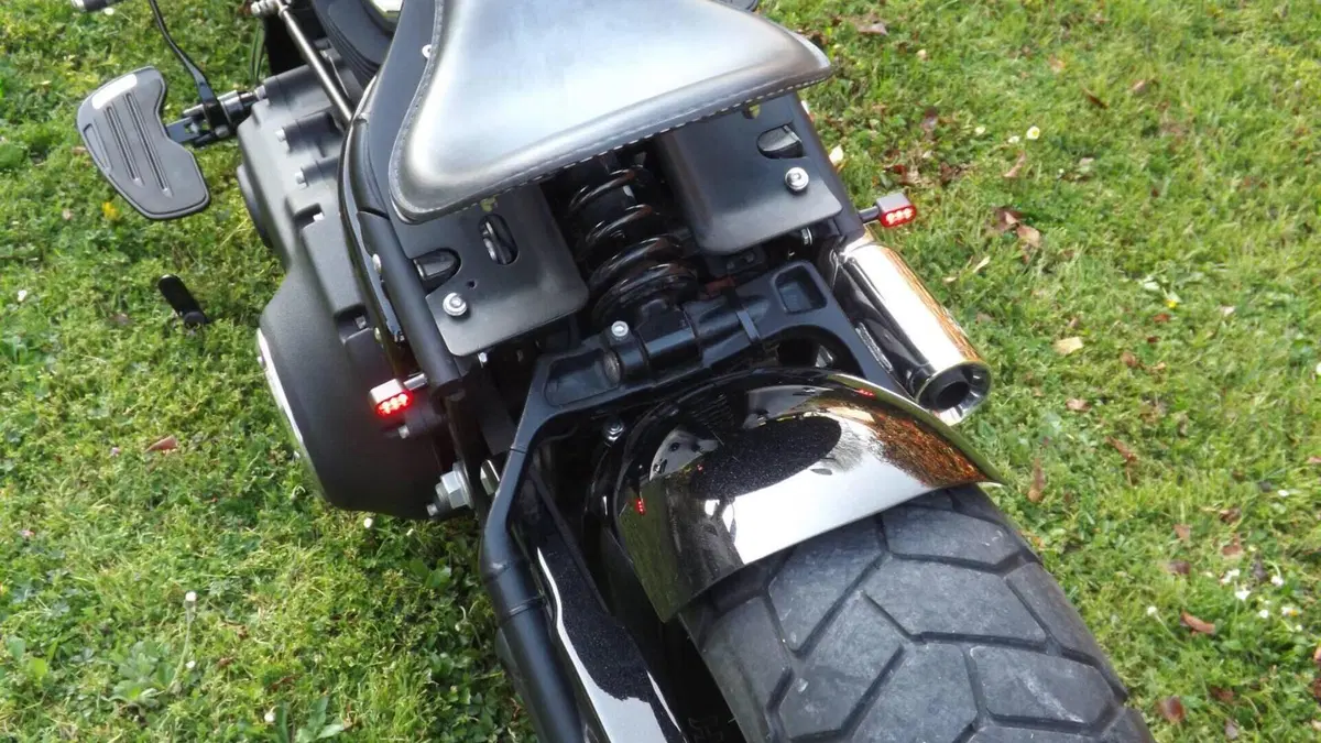 Harley-Davidson 107 Fat Bob (2017 - 20) - FXFB  (19)