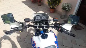 Suzuki   (5)