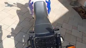 Suzuki   (6)