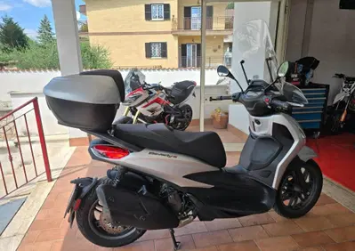 Piaggio Beverly 400 S ABS-ASR (2021 - 24) - Annuncio 9711823