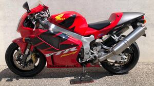 Honda VTR 1000 SP-1 (2000 - 01) 