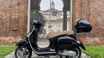 Vespa GTS 300 (2017 - 18) usata