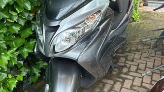 Suzuki Burgman AN 400 ABS (2010 - 13) usata