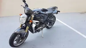 MV Agusta Brutale 910 S (2005 - 11)  (2)