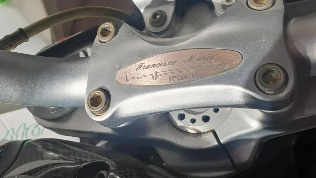 MV Agusta Brutale 910 S (2005 - 11)  (4)