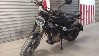 Husqvarna Svartpilen 125 (2021 - 23) usata