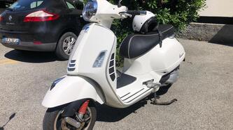 Vespa GTS 300 Super Sport Hpe (2019) usata