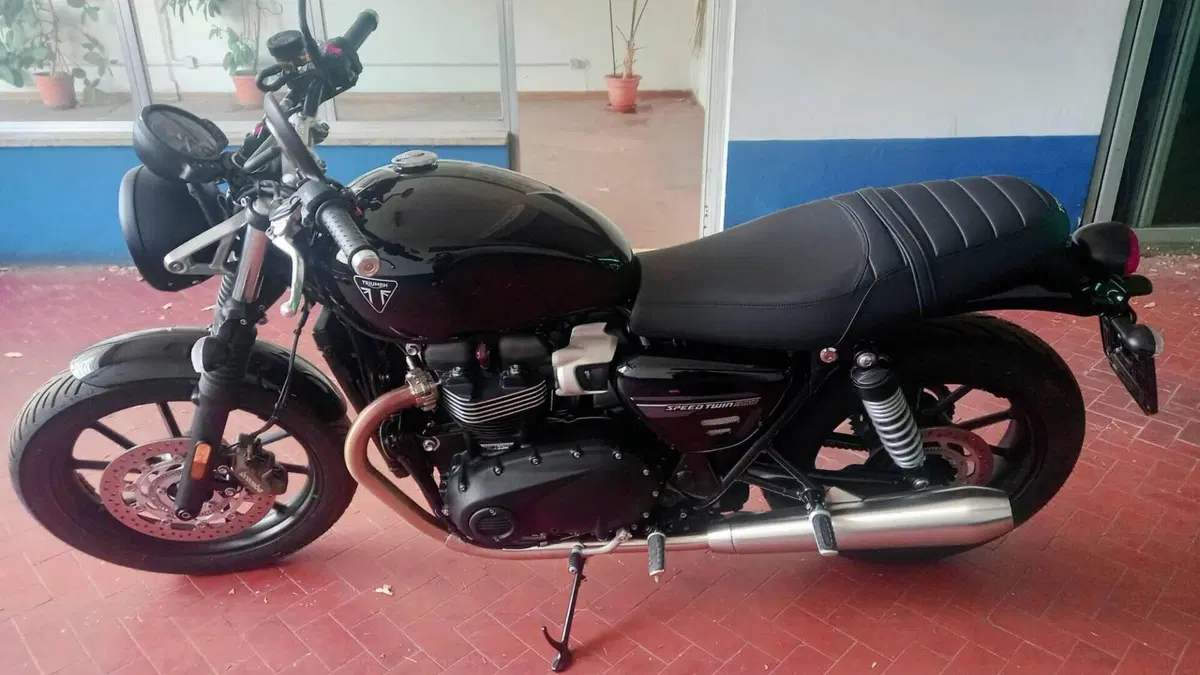 Triumph Speed Twin 900 (2023 - 24)  (4)