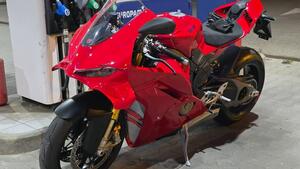 Ducati Panigale V4 S (2025) 