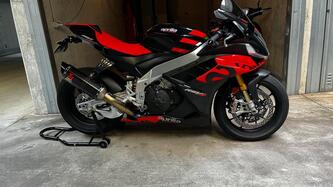 Aprilia RSV4 1100 Factory (2021 - 24) usata