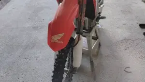 Honda CRF 450R (2025) 