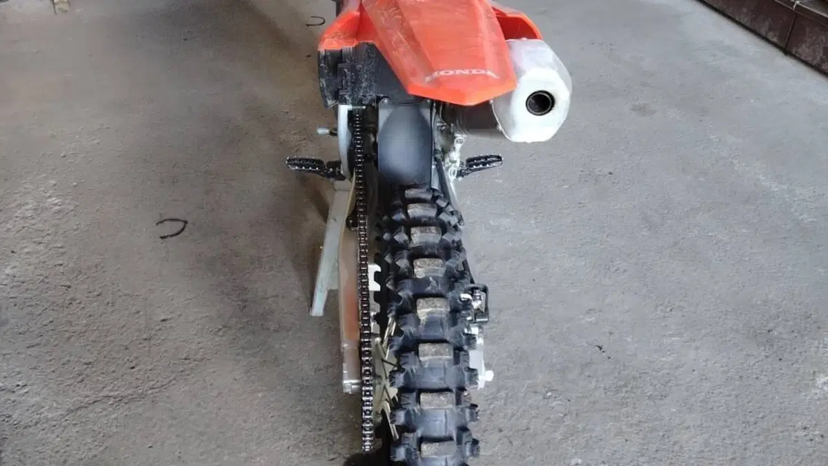 Honda CRF 450R (2025)  (2)
