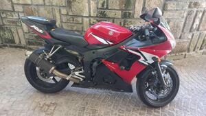 Yamaha YZF R6 (2003 - 04) 