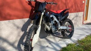 Honda CRF 250 R (2017) 